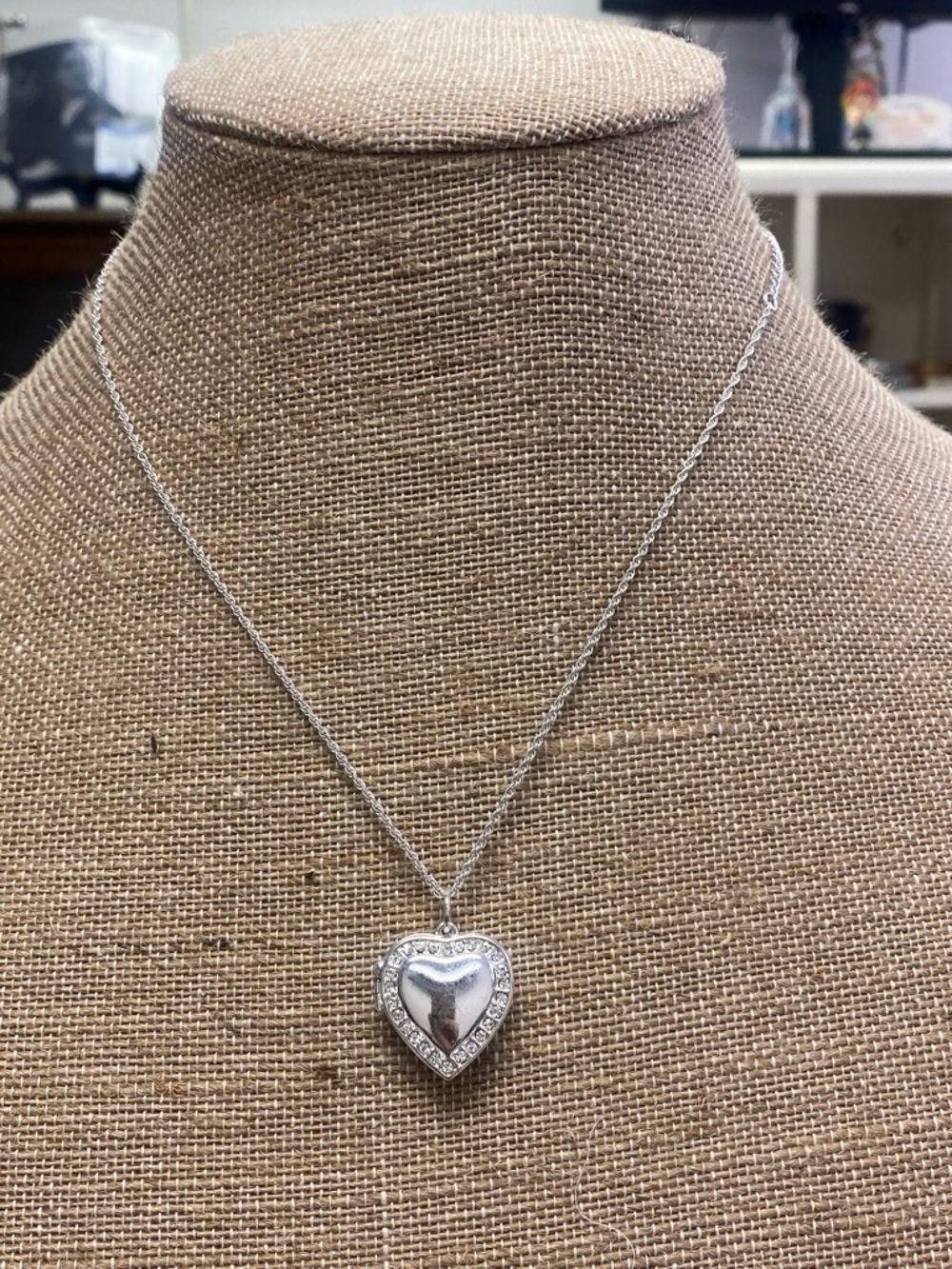 NV Silver tone  Heart Pendant Necklace with Crystal Halo